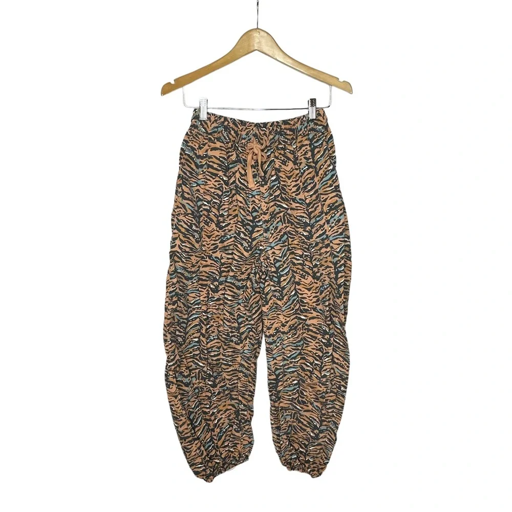 FLASH SALE NWOT Free People Movement Zephyr Patterned Parachute Balloon Pants s - Picture 4 of 14